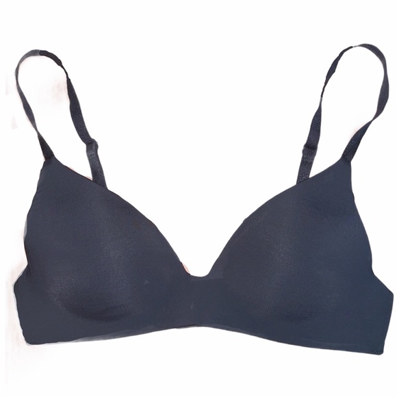 Victoria's Secret T-Shirt Size 32B Bra Black - Picture 1 of 7